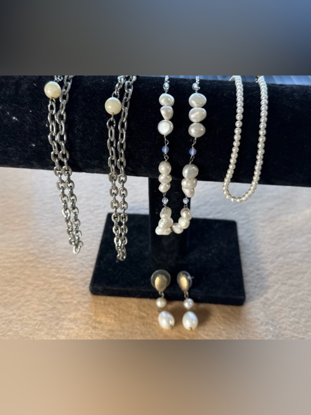 Vintage Jewelry Lot – Freshwater Pearl Necklace and Earrings, Silver Chain